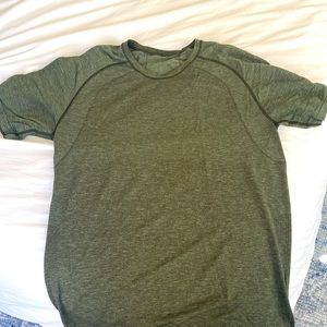 Lululemon mens workout shirt (olive) Large
